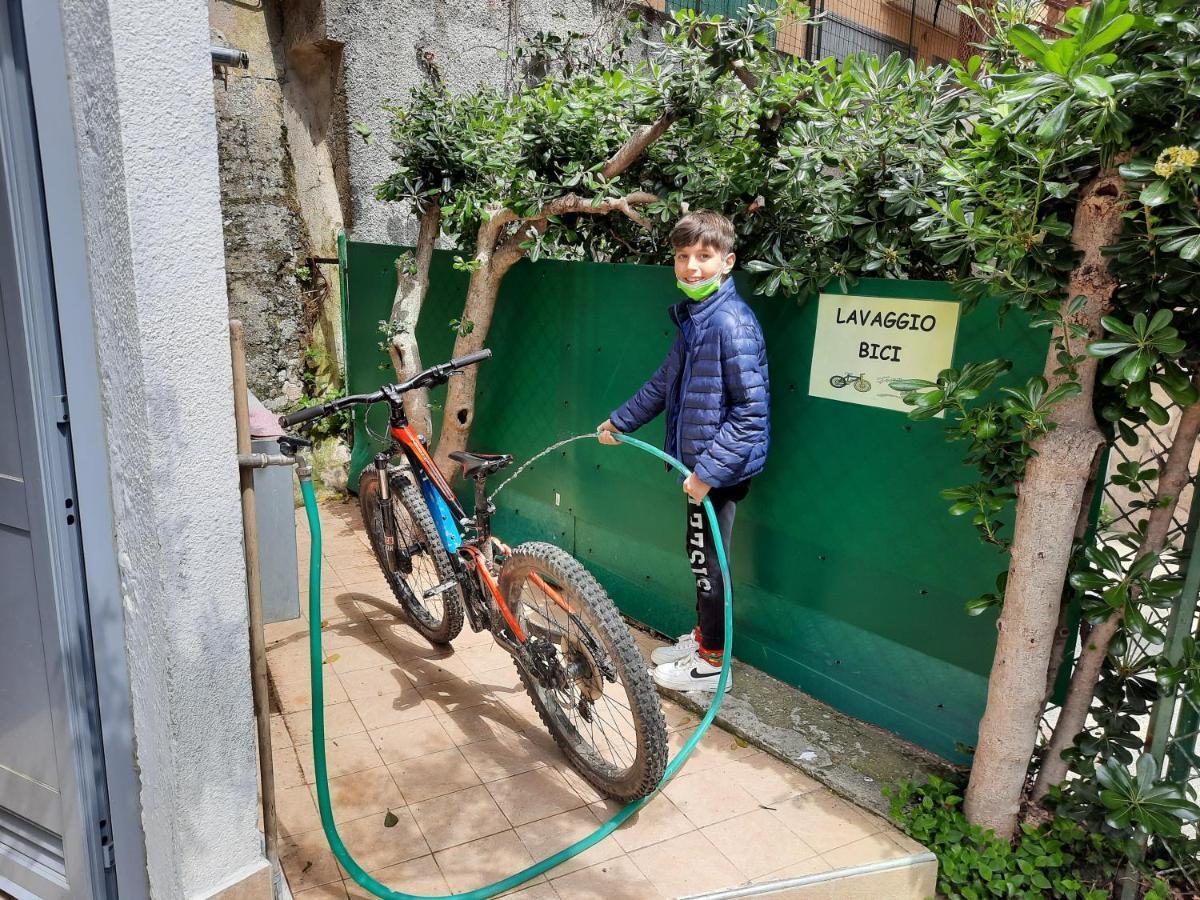 Casa Romeo Appartamento Con Posto Auto Finale Ligure Exteriér fotografie