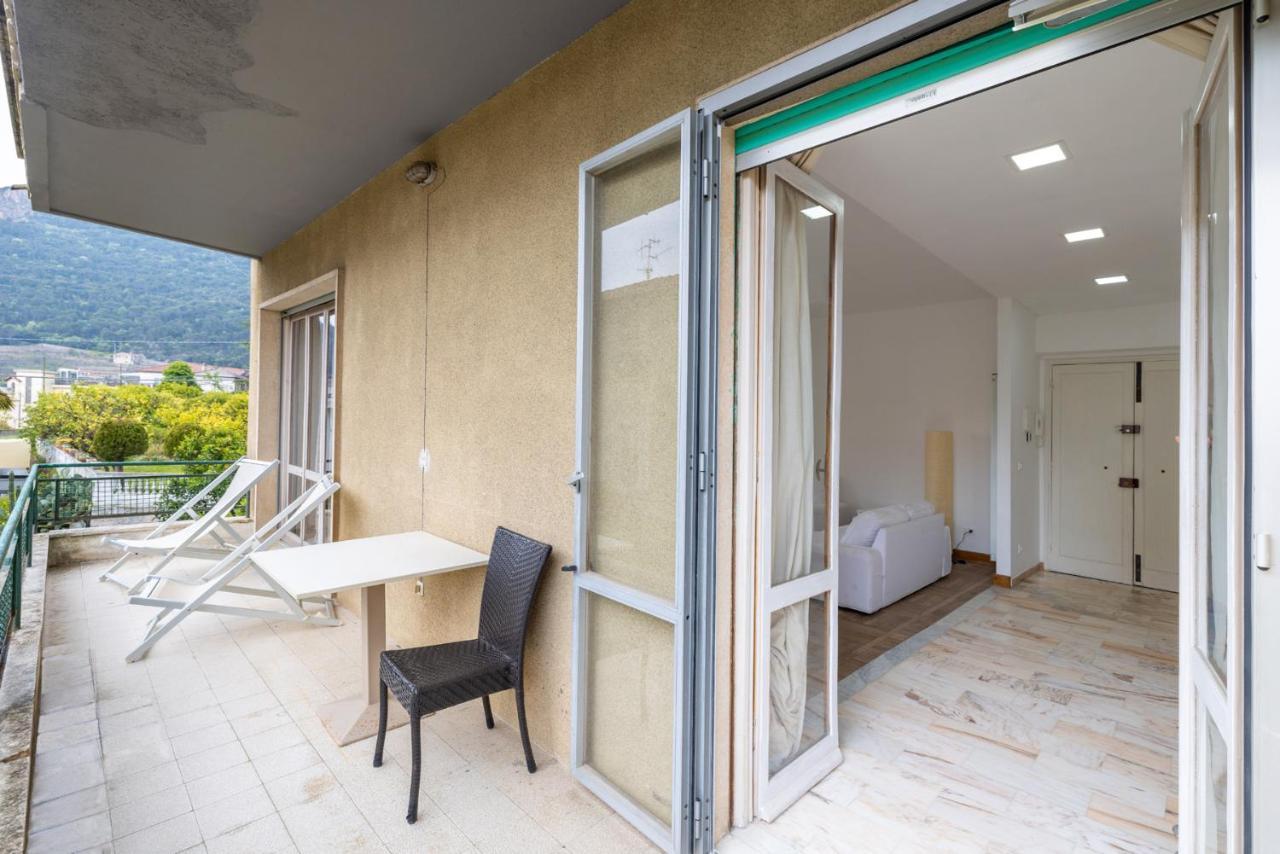 Casa Romeo Appartamento Con Posto Auto Finale Ligure Exteriér fotografie